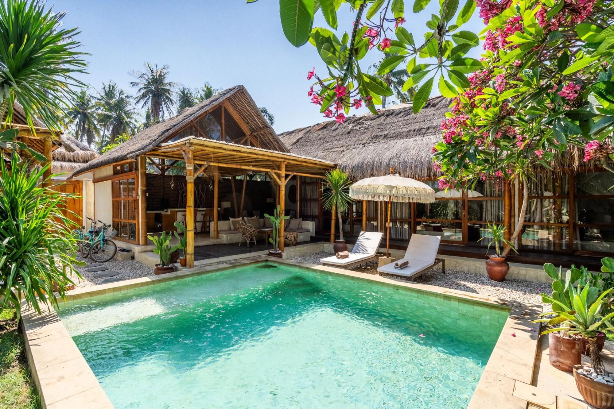 Villa Burung Gili Air Authentic 3-Bedroom Bamboo Villa With Private Pool ภายนอก รูปภาพ