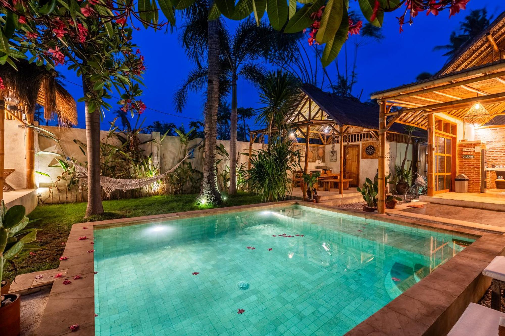 Villa Burung Gili Air Authentic 3-Bedroom Bamboo Villa With Private Pool ภายนอก รูปภาพ