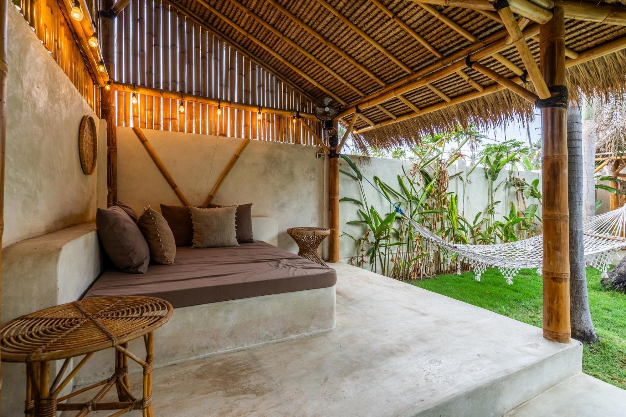 Villa Burung Gili Air Authentic 3-Bedroom Bamboo Villa With Private Pool ภายนอก รูปภาพ