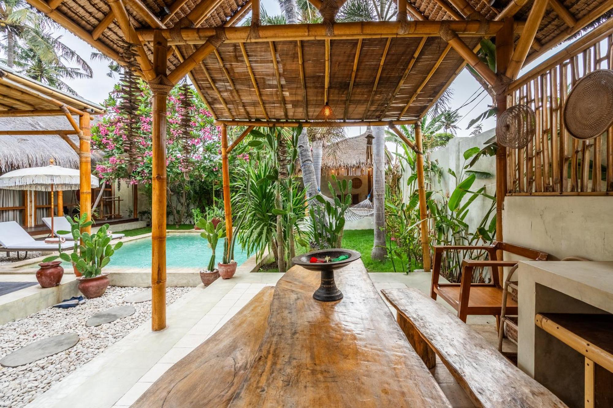 Villa Burung Gili Air Authentic 3-Bedroom Bamboo Villa With Private Pool ภายนอก รูปภาพ